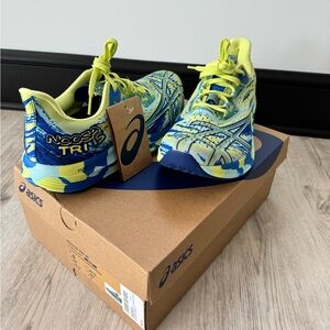 NWT Asics Noosa tri 15 running shoe